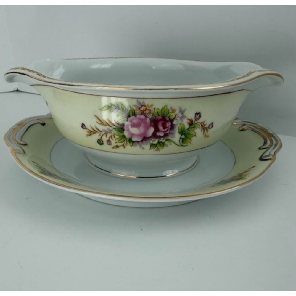 Vintage Maruichi MRU2 Pink Floral Gravy Boat with Attached Underplate, Post WWII